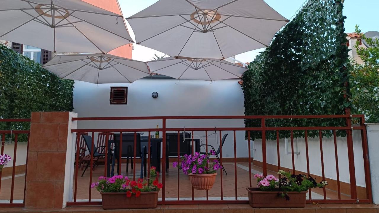 Studio Apartment Jemi Пула Экстерьер фото